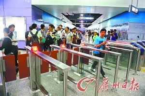 廣州無人駕駛地鐵試行 6560人嘗鮮稱好拉風(fēng)(圖)