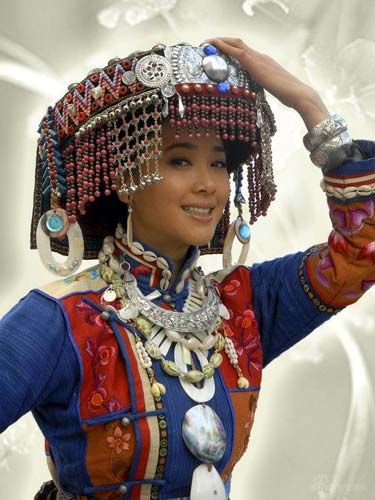 面紅耳赤看男女共浴 走進(jìn)怒江神秘美女村