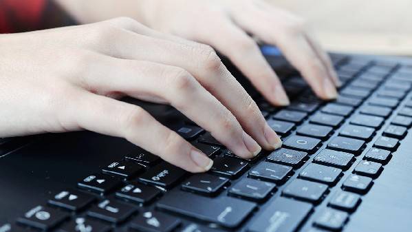 打字“二指禪”英文怎么說？