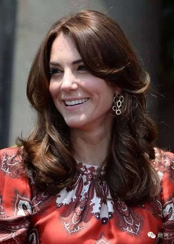 她貴比英女王，卻穿幾百塊的衣服美翻東南亞！