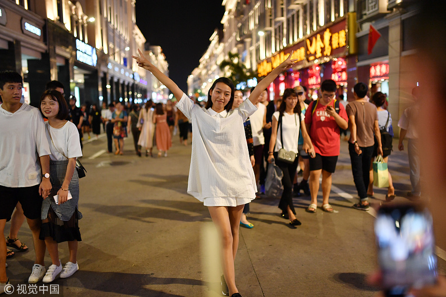 春節(jié)不知道去哪玩？國內十大熱門城市走起?。ńM圖）