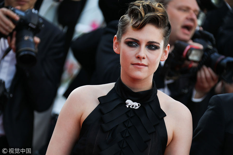 李宇春郭富城領(lǐng)銜中國軍團(tuán)亮相 戛納紅毯刮起中國風(fēng)（組圖）